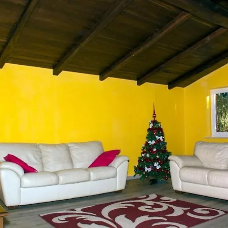 Il Ciclamino: Private Pool Retreat Near Rome Villa